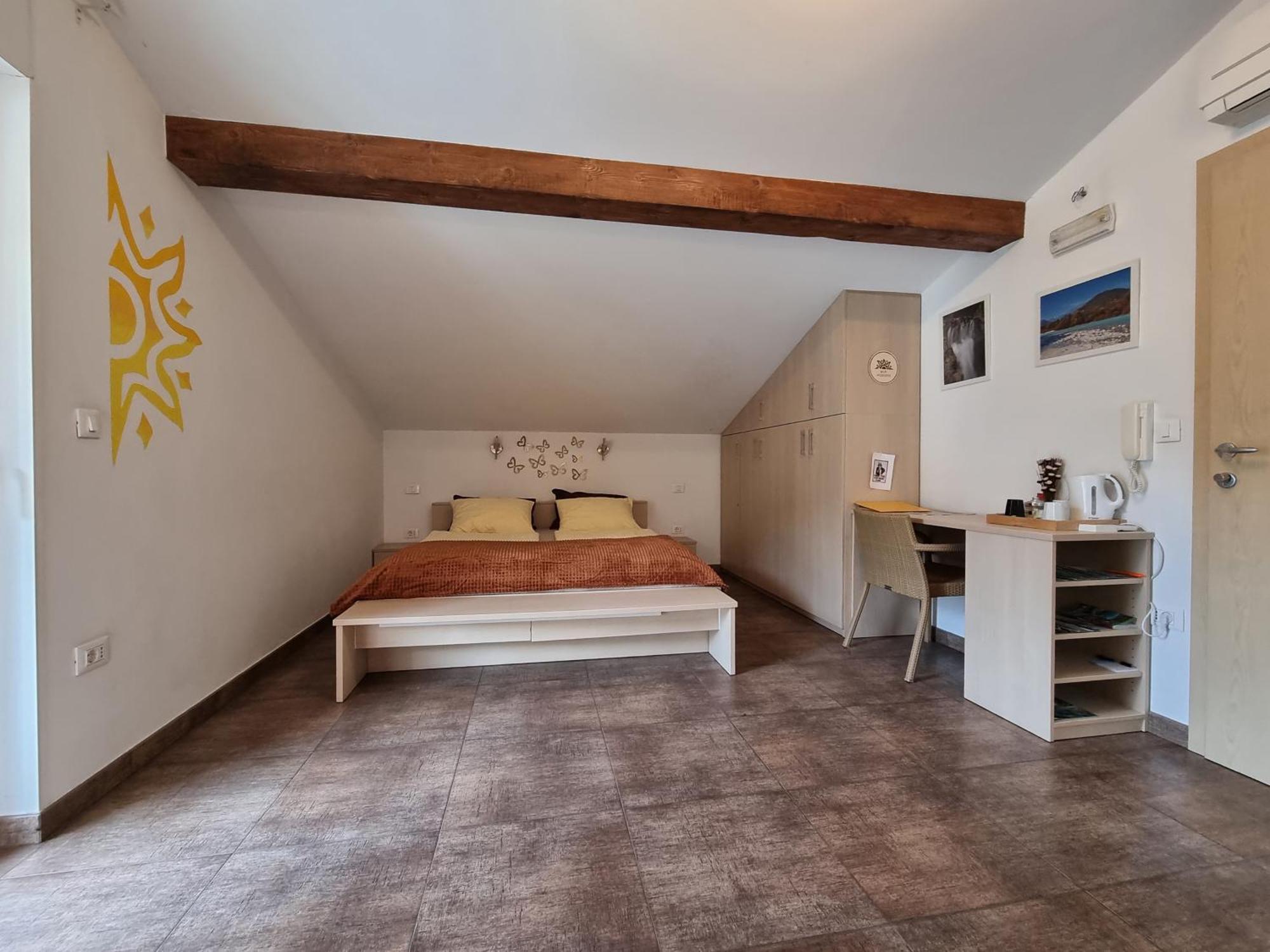 Apartment And Rooms Hisa Sonca Kobarid Εξωτερικό φωτογραφία