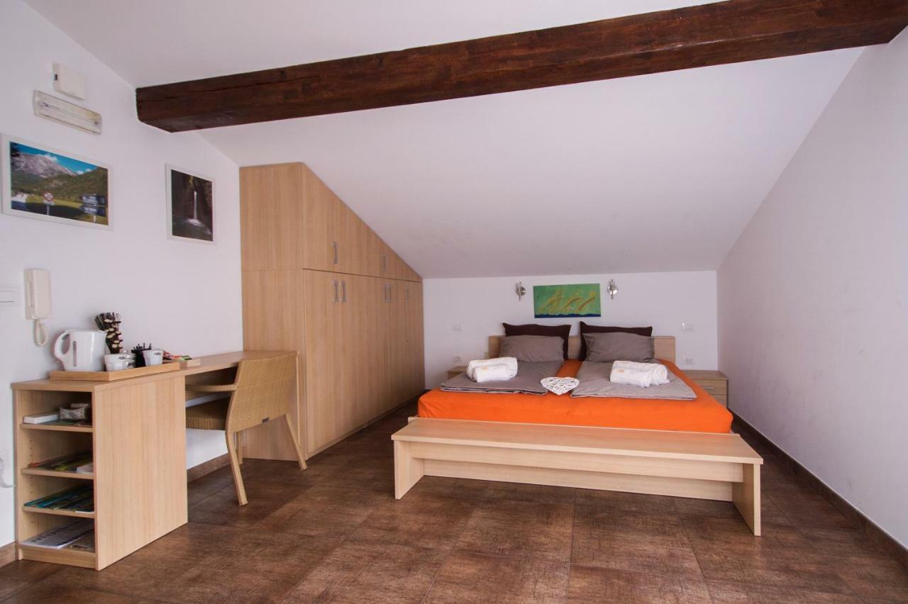 Apartment And Rooms Hisa Sonca Kobarid Εξωτερικό φωτογραφία